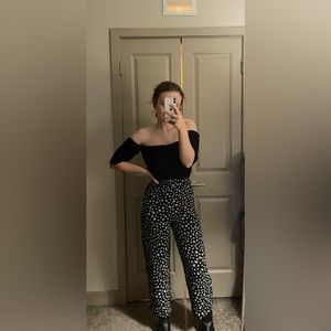 ✨4/$10 4 items for $10✨Boho Black & White Floral Print Pants